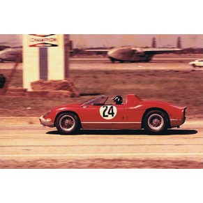 Photo 1964 Ferrari 330 P n°24 Graham Hill + Jo Bonnier / Maranello Concessionaires / Sebring 12 hours (Usa)